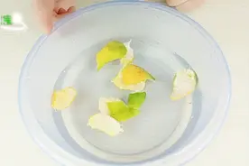 秋天脚部干燥起皮，试试橘子皮泡脚法，滋润皮肤白嫩细滑