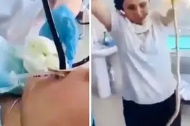 露天睡觉有风险！医生从俄罗斯一名女子嗓子里拽出1米长蛇视频封面