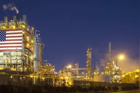 美国或将突然使出石油王牌，5年前油价断崖式下跌的一幕或将重演视频封面