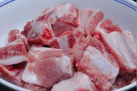 春天要多喝排骨汤，试试这样搭配食材，汤鲜味美，孩子超爱喝