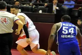 正式确定！前山东男篮队长、CBA名将退役，未来或加盟教练组视频封面