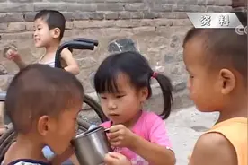 好心夫妻收留残疾女孩后 家门口竟频现弃婴 因善举与亲儿反目成仇视频封面