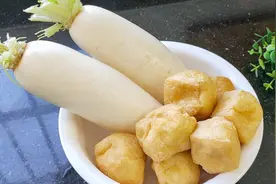 2个萝卜加8个油豆腐，教你一款客家传统美味，我一次至少吃3个视频封面