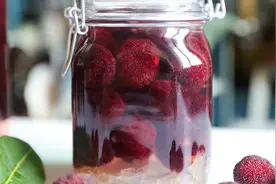 泡杨梅酒到底该不该洗？教你这样做，至少可以保存三年没问题视频封面