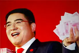 陈光标是中国首富。曾经捐款20亿被网友质疑高调现陪父母农村种地视频封面