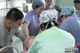 女子即将生产，强烈的宫缩阵痛使其痛不欲生，看见老公更加生气