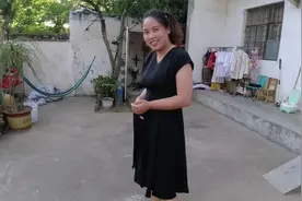 老公98元给媳妇买气质连衣裙，穿在身上真漂亮，马上走起了模特步