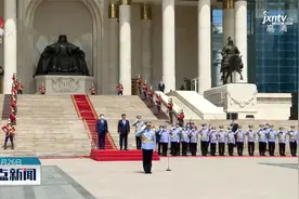 呼日勒苏赫就任蒙古国总统