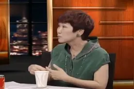 锵锵：身患重度抑郁症，终生不能痊愈的李兰妮，竟尝试无数次自杀视频封面