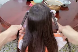 上学发型怎么扎好看又快速？教你一个小技巧，手残党也能学会