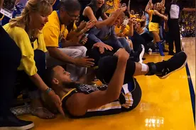 9记三分打破纪录！库里总决赛三分纪录视频封面