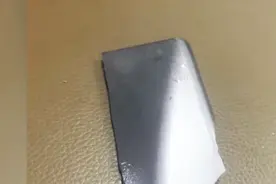 宁波：奉化70岁老太太被撞身亡，现场一块碎片成破案关键视频封面