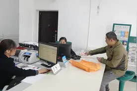 农村发展提速，三相电直接牵到家门口，现在办理，看看得花多少钱