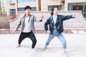 大爷公园练太极，为展示成果让美女打自己一拳，不料大爷倒地碰瓷视频封面