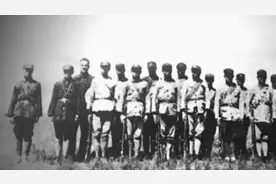 飞夺泸定桥，红军战士的英勇抗击，令人敬佩视频封面