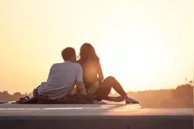 是心动的感觉！必听的英文歌《Kissing U》