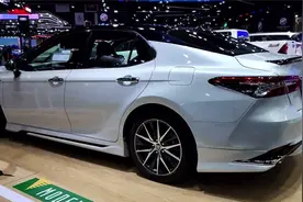 真正的日系“家用王”，高速稳、隔音好，油耗低至4.1L，要啥迈腾