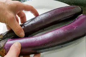 茄子，还是最佩服客家人的吃法，用油少味道鲜，一周吃5次也不腻