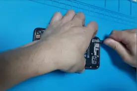 最牛钉子户MI6中框弯曲：指南舟手机维修培训学校视频封面