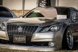 皇冠真正的高端车型见过吗？第十四代CROWN MAJESTA（玛捷斯塔）