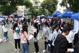 四川绵阳2023年普高录取分数线划定 七所学校中考线破800