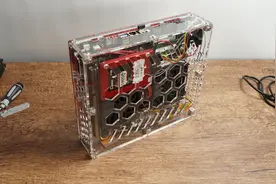 1500元制作3.2L自带屏幕的迷你小主机视频封面