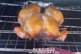 如何烹制泰式烤鸡 - 泰国街头美食