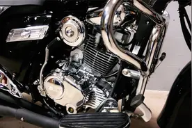 钱江巡航小太子，排量125，复古拉风，油耗还低，质感真不赖视频封面