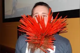 那些最奇葩的吉尼斯世界纪录，竟然放屁也有世界纪录！视频封面