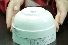 买碗也是有学问的，学会这个挑选技巧，一眼看出好坏，早点看早好