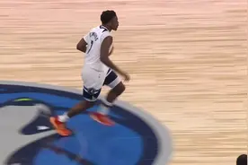 NBA精彩时刻：攻防一体 爱德华兹追防钉板大帽反击一条龙上篮视频封面