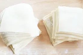 馄饨皮不要出去买了，手把手教你做，张张皮薄如纸，做一次吃3天