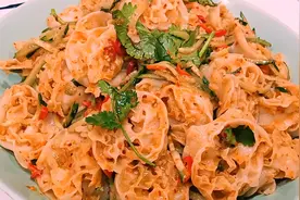 面藕超好吃的做法，既能当凉菜又能当主食，连吃1周也不腻