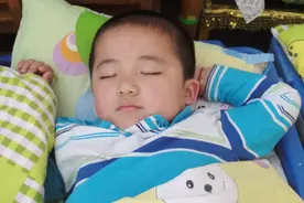 家里有儿子的，到了这个年龄该分床睡了，否则会带来这些影响视频封面