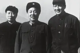 1976年，粉碎四人帮后，中央派哪三人前往上海担任书记？