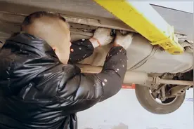 发动机动力不足，提速时有顿挫感，你有多久没检查过这个零件了视频封面