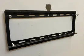 电视终于上墙：28.8元的挂架装65英寸电视，自己动手安装没那么难视频封面