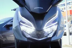 本田新车佛沙350，动力强颜值高，配ABS，油耗3.2，售价53000元视频封面