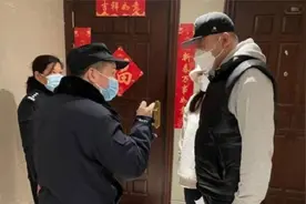 狗比娃金贵！遛狗扑倒小孩，狗主人嚣张，警方处理结果大快人心视频封面