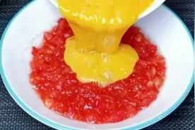 天热没胃口多吃西红柿，淋入3个鸡蛋，孩子一周吃8次都不腻，真香视频封面