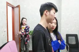 丈夫生日，我假装出差藏门后送惊喜，不想却听到声音，心寒离婚视频封面