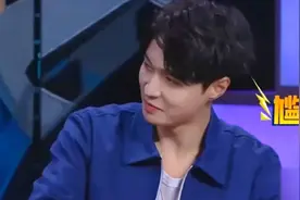 众明星评价张艺兴，黄渤曝张艺兴为了不吃鱼，宁愿不要片酬！视频封面