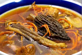 女人要多喝这道菌菇鸽子汤，喝一碗让你小脸红扑扑，连面膜都省了视频封面