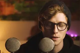 【助眠】无底噪超舒服的耳语在你耳边轻轻地触发视频封面