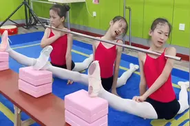 舞蹈生偷懒被老师体罚压腿，硬生生压出240度一字马，学舞太疼了