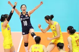 世界杯中国女排豪取七连胜 郎平：我们每球必争视频封面