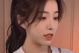 刘思瑶疑似与黑脸V在一起，曝光关系后，粉丝：真当我们好糊弄？