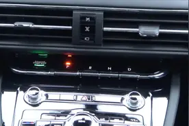 国产林肯冒险家没有挡把？按键换挡体验如何视频封面