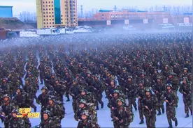 【奋斗强军这十年】迎潮奋楫 向战而行视频封面