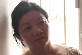 重庆阿英嫁香港丈夫不用工作靠领低保过日子，后悔很想回到乡下视频封面
